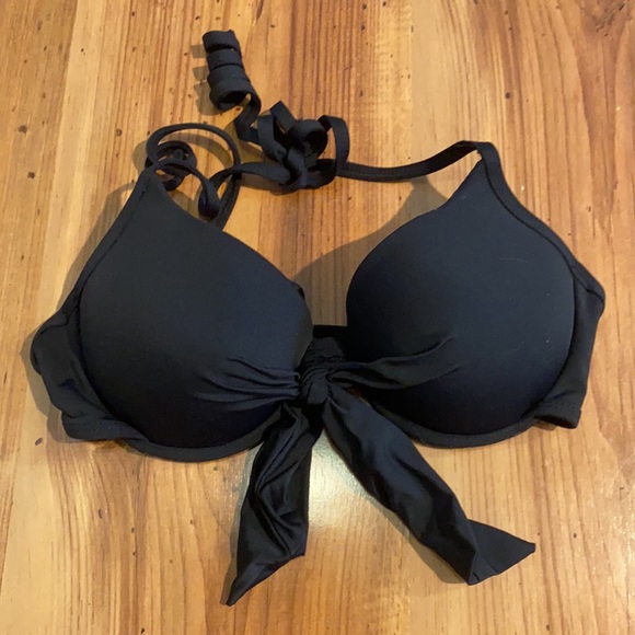 Bathing suits - Picture 5 of 7